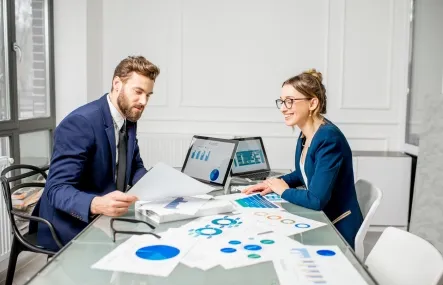 Top 7 Data Analytics Challenges of 2025 (& Their Solutions)